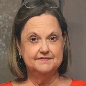 Meet your Posher, Elisa